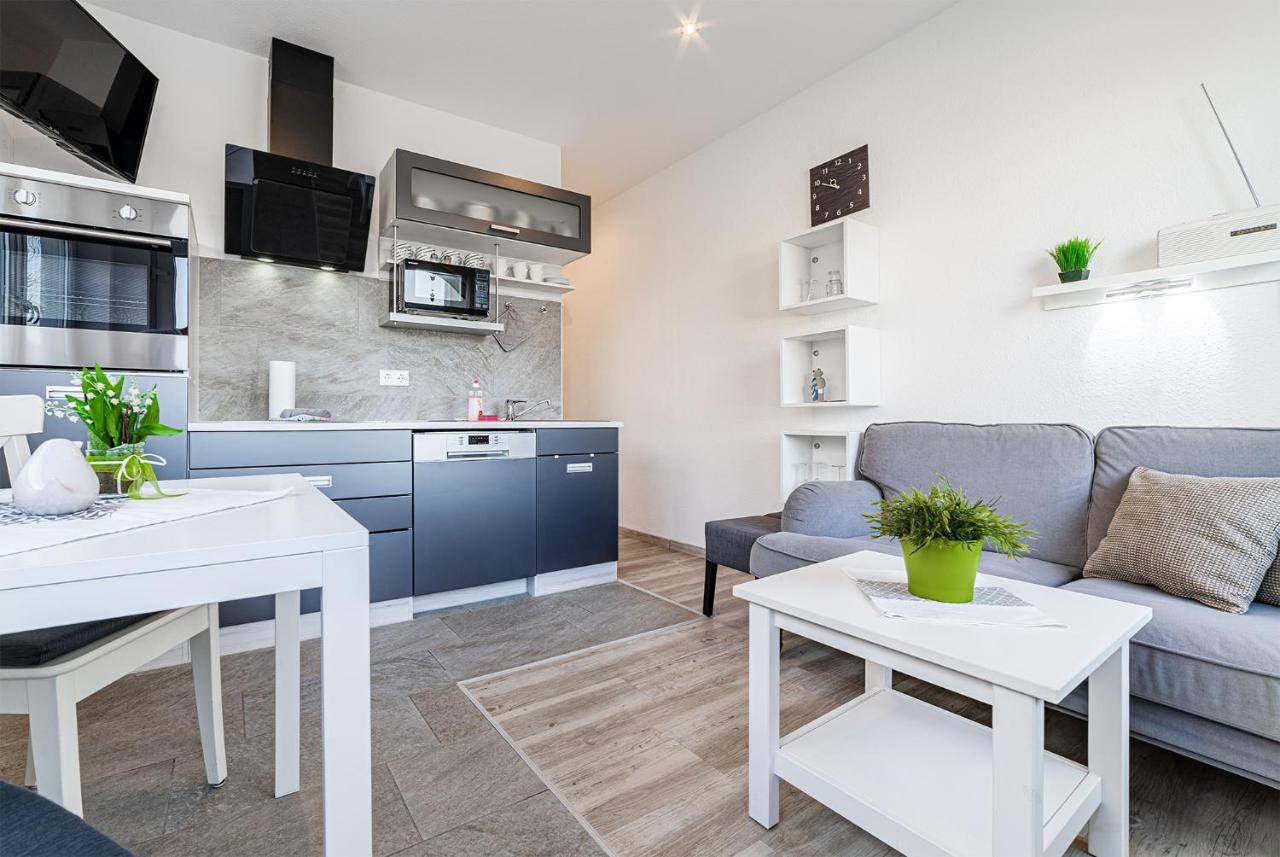 Haus Pirola Bensersiel Esterno foto
